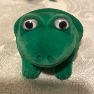 Meet your Posher, Shelly